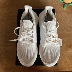 Mens Ultraboost 20, Adidas. White iridescent.